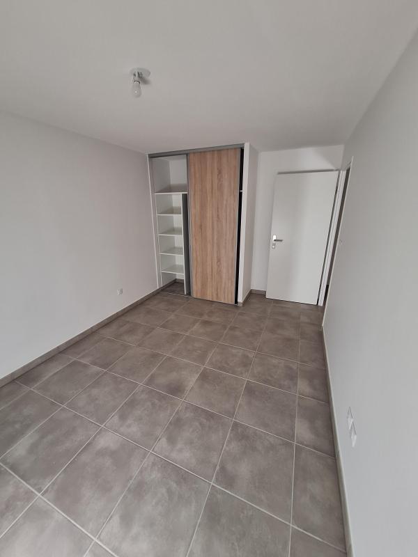 APPARTEMENT T4 – AVEC BALCON  –  VILLEFRANCHE DE ROUERGUE - photo 5