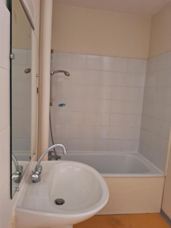 APPARTEMENT T4 à SAINT GENIEZ - photo 5