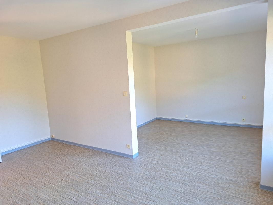 APPARTEMENT T4 à SAINT GENIEZ - photo 7