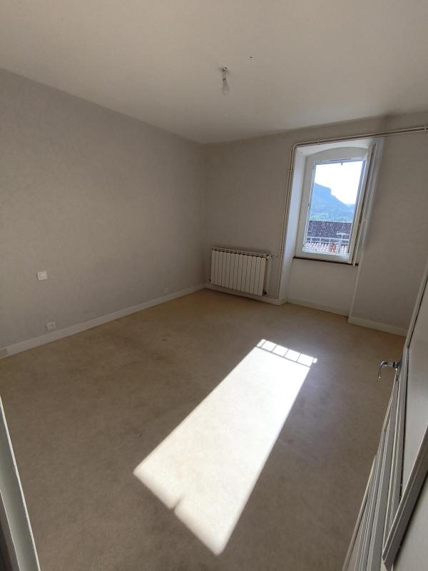 image bien 12 Appartement T3 8 rue Elise Arnal Sabde à MILLAU - photo 12