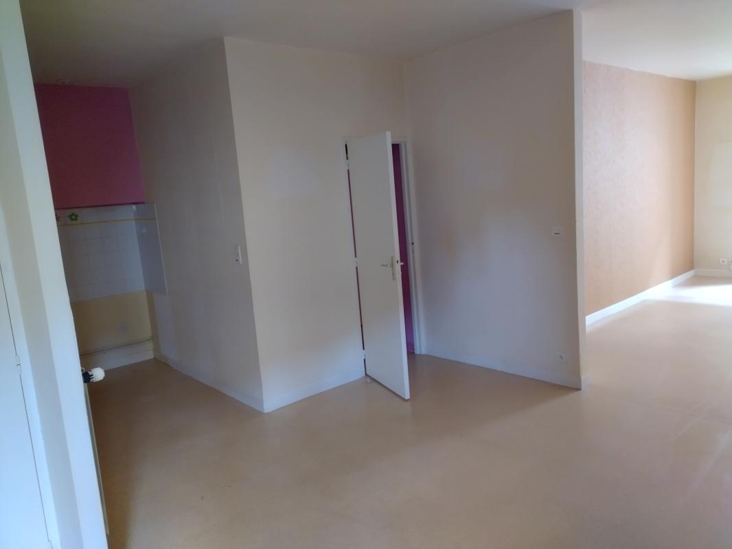 image bien 5 Appartement T2 1 rue Almeras à MILLAU - photo 5